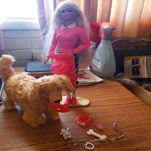 Very Rare 19/97 Retired Vintage Barbie & Ginger The Walking Barking Dog